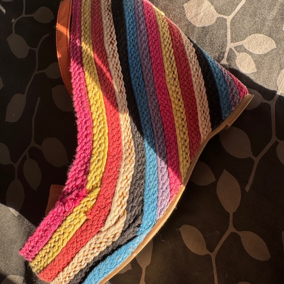 Colorful Striped Wedge Sandals - Picture 9 of 13